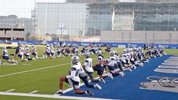 cowboys star camp stretch 